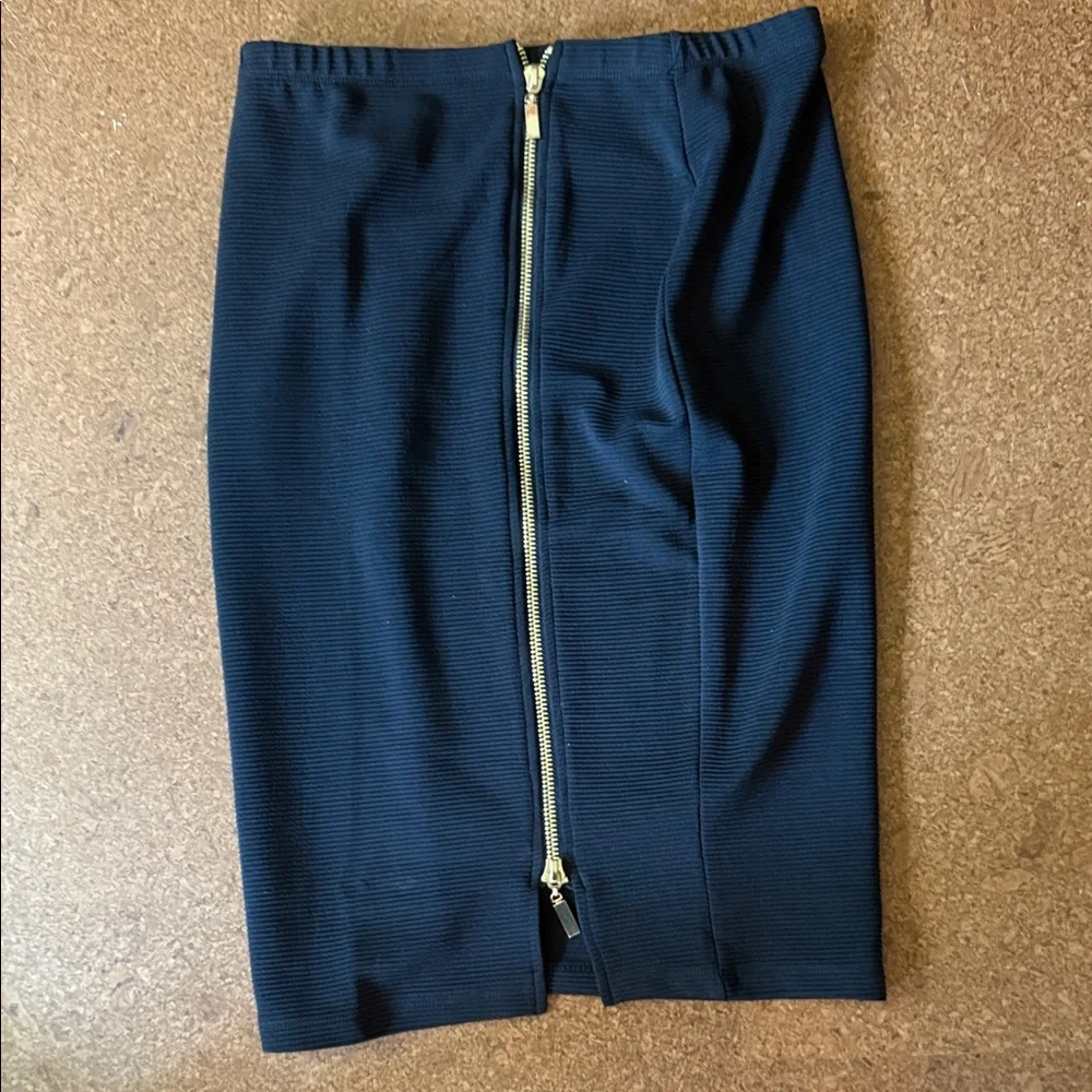 Chic Dark Blue Pencil Skirt - Picture 2 of 2